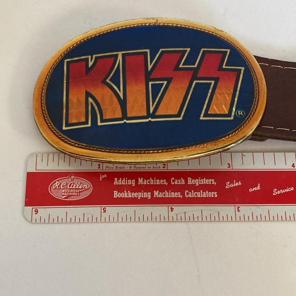 Vintage 1977 Kiss Logo Pacifica Prism Belt Buckle Belt - Picture 9 of 11